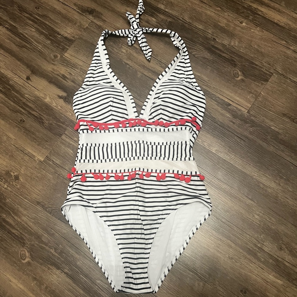 COCOSHIP White and Black Striped One-Piece Swimsuit with Coral Trim